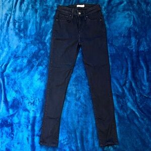 Levi's 721 High-Rise Skinny Jeans